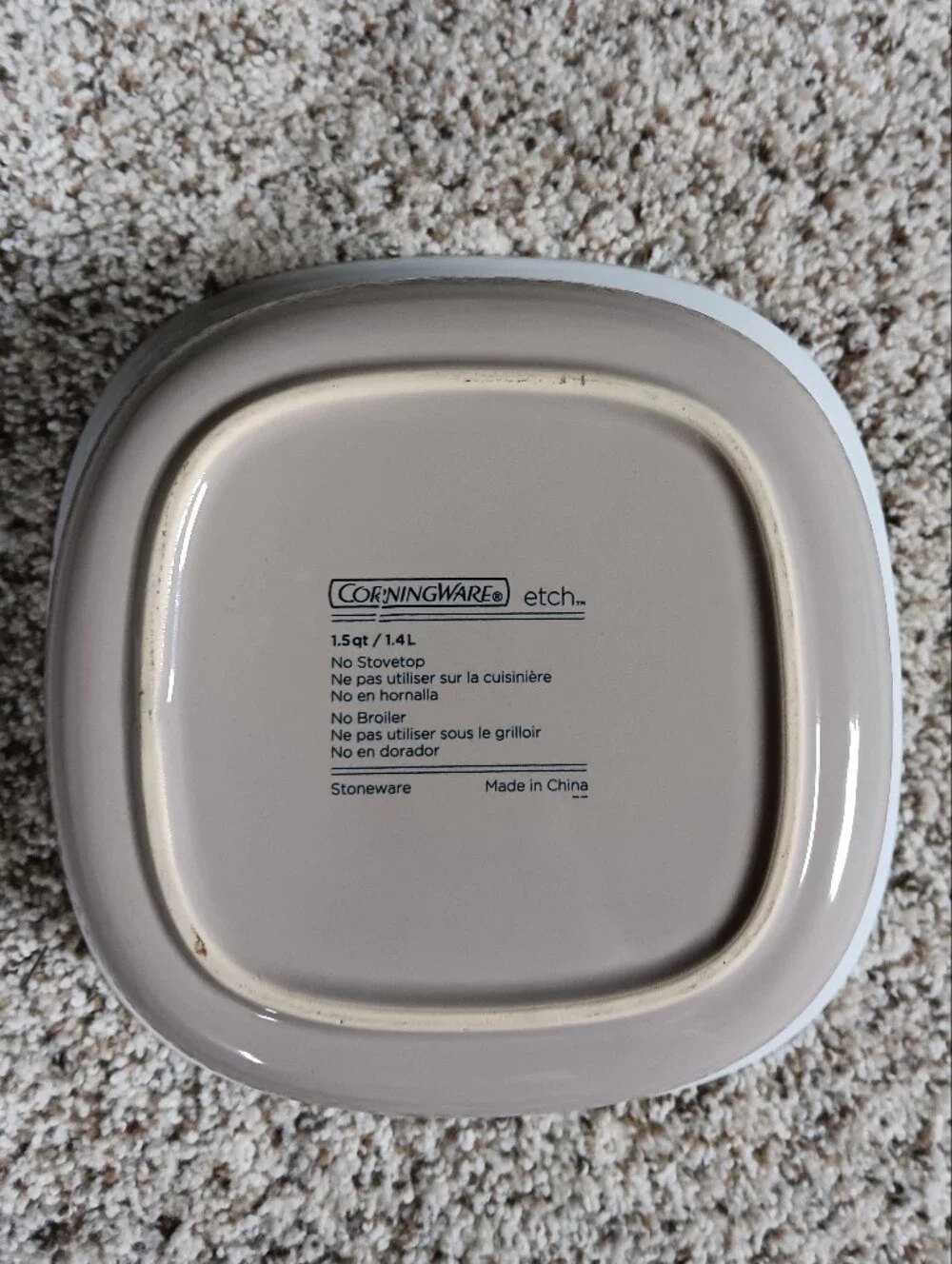 Corningware Etch Stoneware Square  Casserole Dish 1.5 Quart Taupe Sand